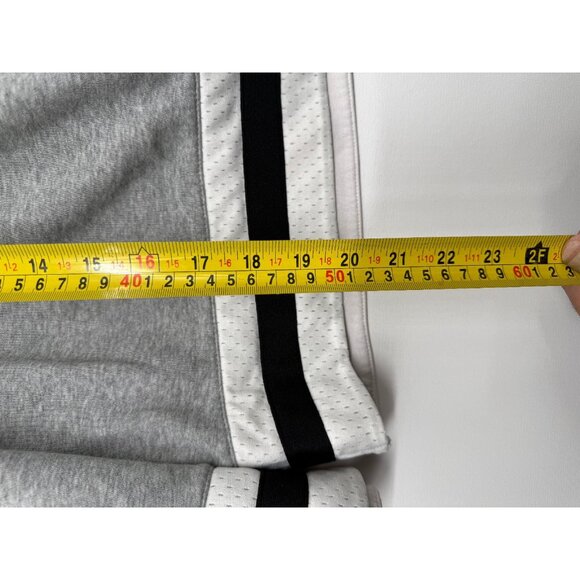 Nike Sportswear Tech Fleece Shorts Mens 2XL 8" Gray Heavy Sweat Style Gym Active - Picture 5 of 6